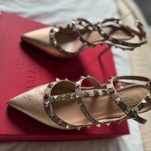 Valentino Rockstud Pumps • Rose Gold Metallic Leather • Size 37 • 100mm Heel